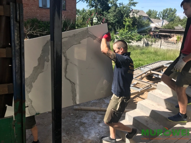 Podnoszenie płytek wielkoformatowych 3200/1600 mm