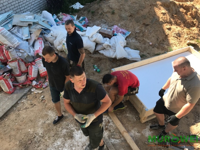 Podnoszenie płytek wielkoformatowych 3200/1600 mm