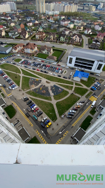 Wyciągnięcie i wniesienie płytek wielkoformatowych na 21 piętro na pieszo - 30 sztuk.