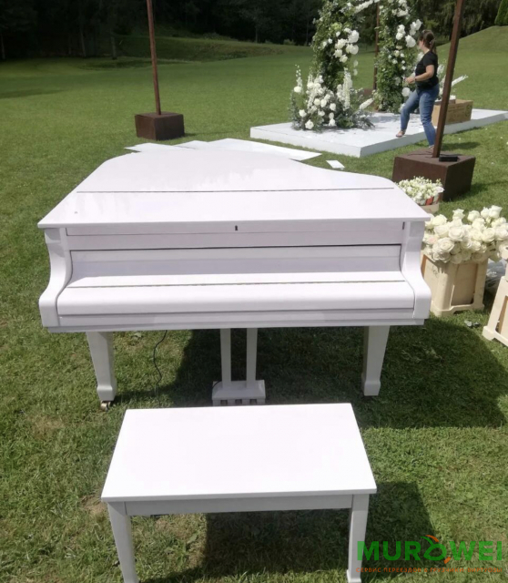 Transport fortepianu na ślub