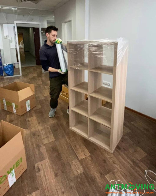 Jak przenieść biuro w Warszawie.