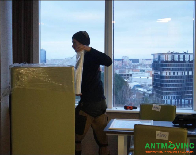 Jak przenieść biuro w Warszawie.