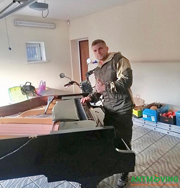 Transport fortepianu na ślub