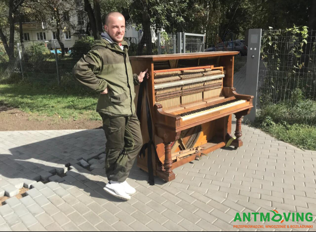 Transport fortepianu na ślub