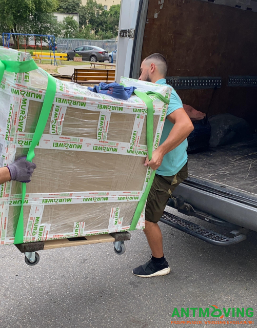 Usługi pakowania i rozpakowywania mienia