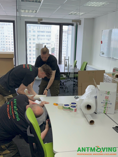 Usługi pakowania i rozpakowywania mienia