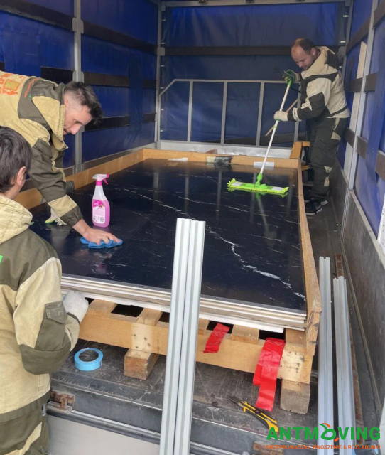 Podnoszenie płytek wielkoformatowych 3200/1600 mm