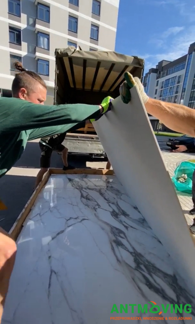 Podnoszenie płytek wielkoformatowych 3200/1600 mm