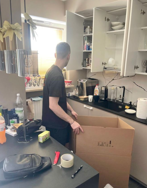 TRANSPORT MIESZKANIA I PAKOWANIA RZECZY