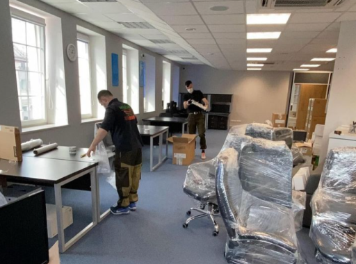 JAK DZIAŁAMY PODCZAS TRANSPORTU BIURA