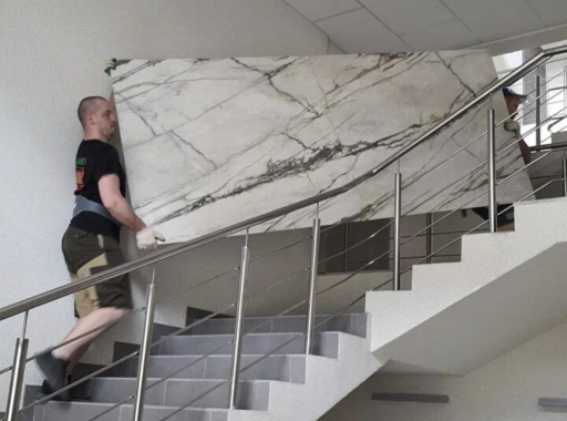 POTRZEBUJESZ WNIEŚĆ DO MIESZKANIA LUB DO DOMU PŁYTKI WIELKOFORMATOWE?