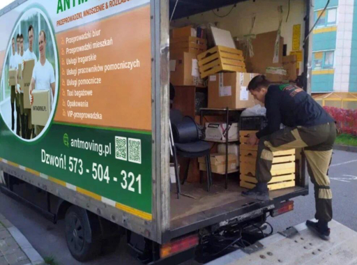 USŁUGI ZESPOŁU ANTMOVING