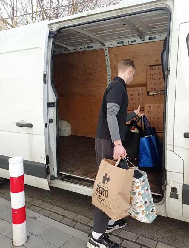 TRANSPORTOWAĆ RZECZY MOŻNA W KAŻDYM OPAKOWANIU