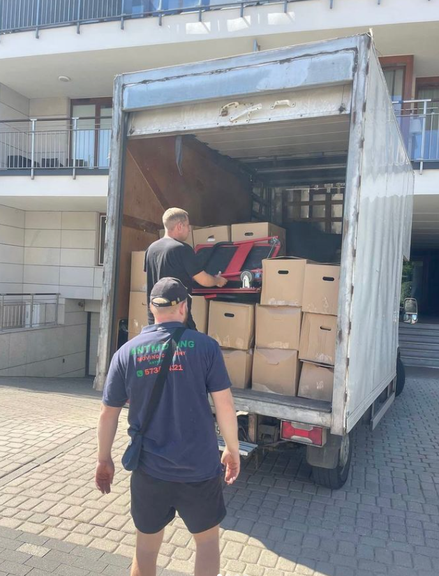 SZEŚĆ PROSTYCH ZASAD NA PRZEPROWADZKĘ BEZ BÓLU GŁOWY