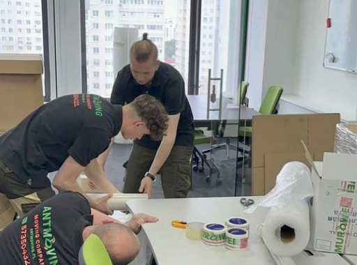 NIC NIE USZKODZIMY PODCZAS PRACY