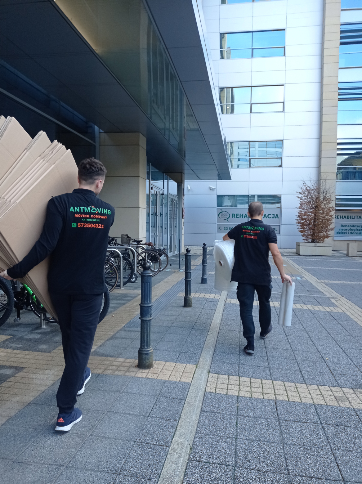 PRZEPROWADZKA? Z NAMI TO ŻADEN PROBLEM!