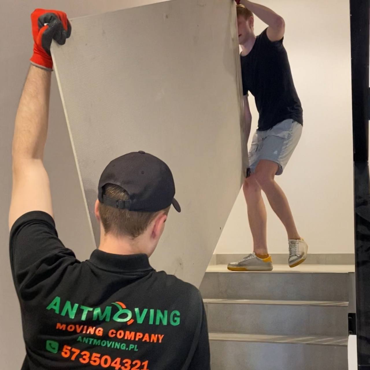 TRANSPORT MIESZKANIA – CZY TO NAPRAWDĘ TAKIE TRUDNE?