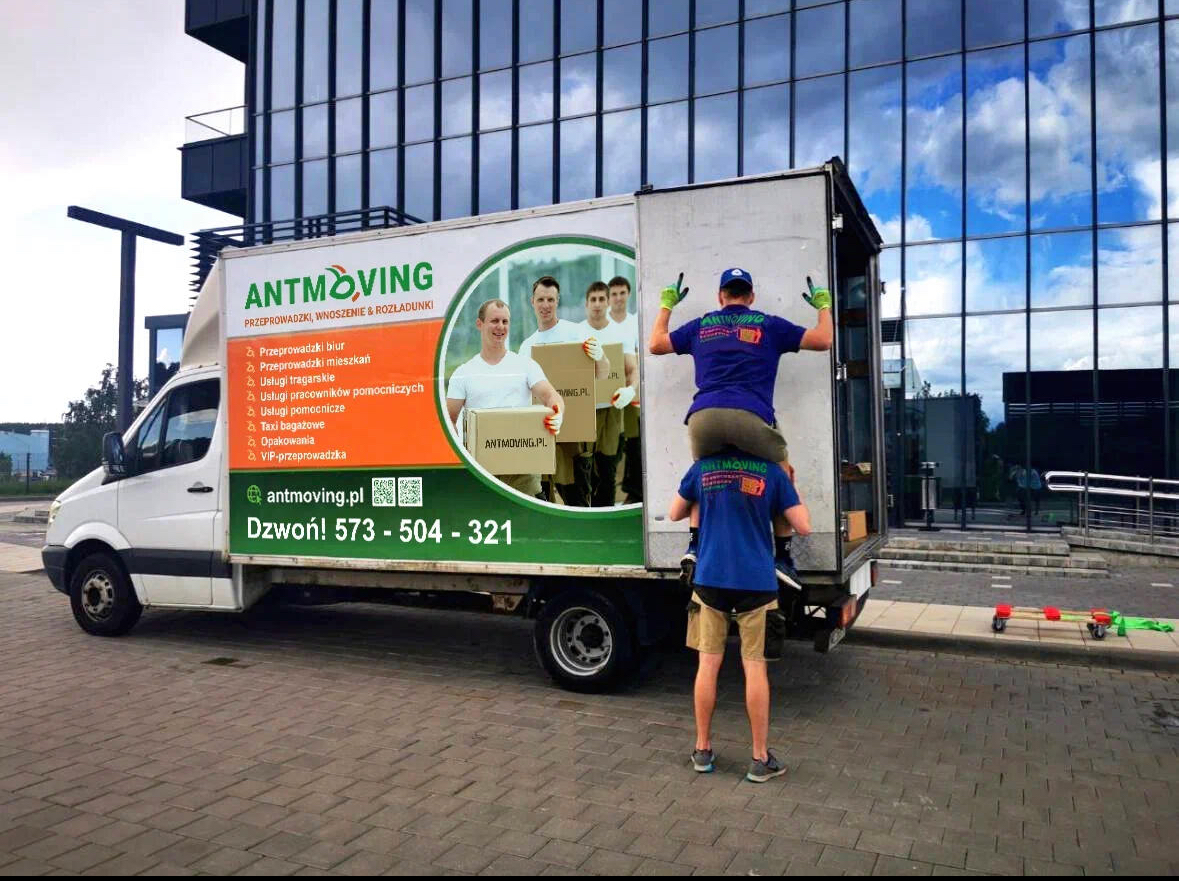 10 PRAKTYCZNYCH PORAD, KTÓRE UŁATWIĄ TWOJĄ PRZEPROWADZKĘ